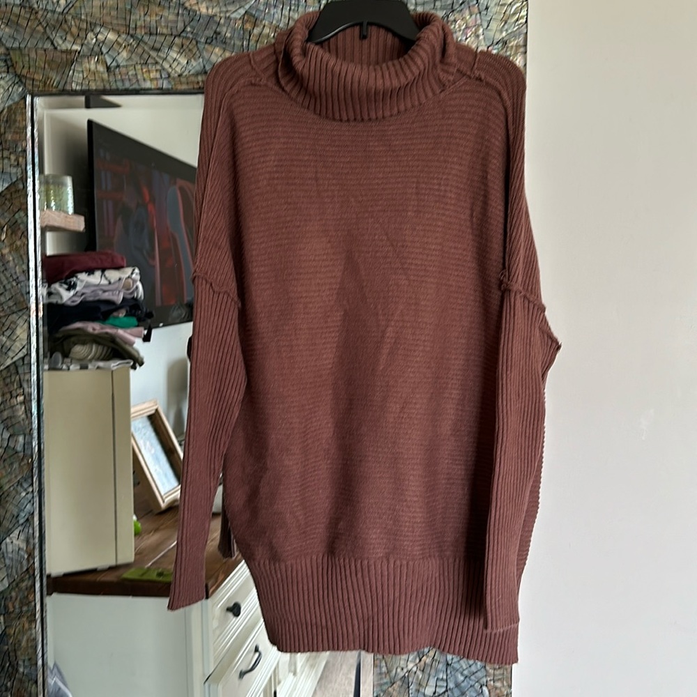 Size XL brown sweater